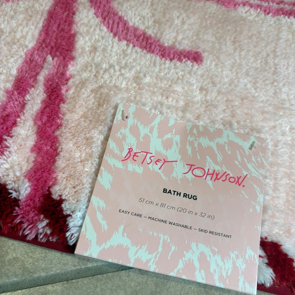 Betsey Johnson Letter to Santa Bath Rug Pink‎ Christmas Holiday Decor